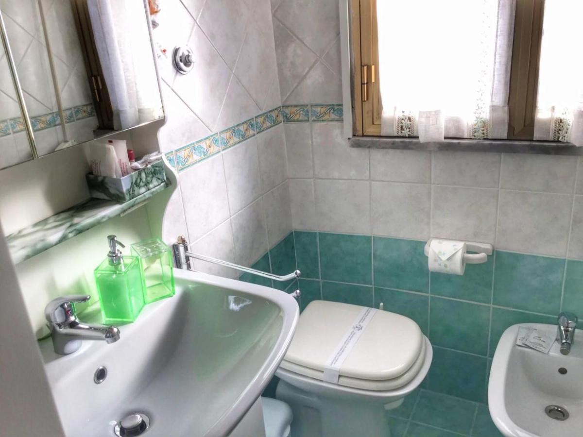 Intero Appartamento Dei Pini - Posto Auto Incluso - 4 Piano Senza Ascensore Tivoli Bagian luar foto