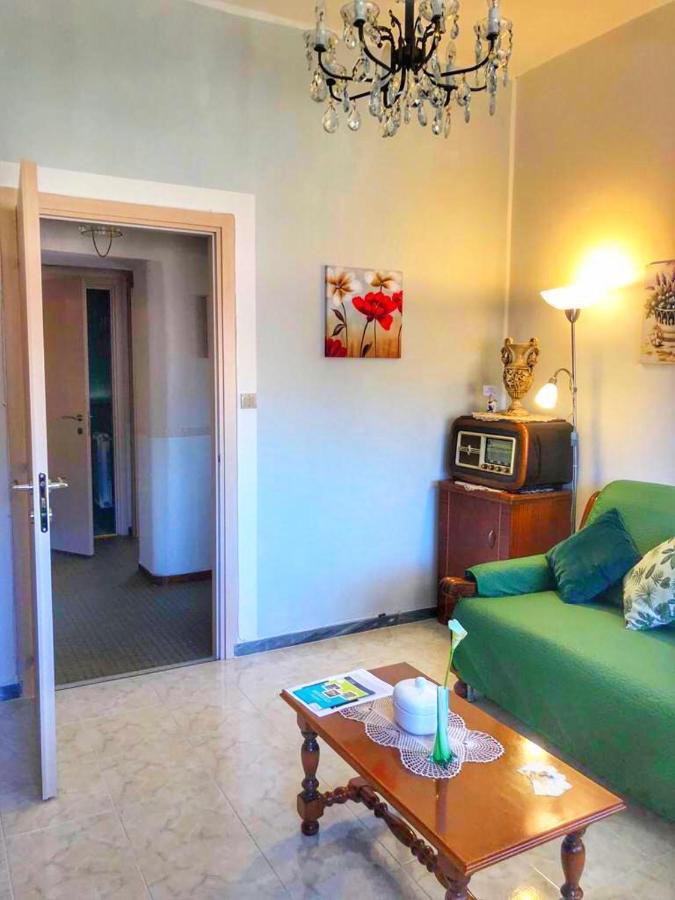 Intero Appartamento Dei Pini - Posto Auto Incluso - 4 Piano Senza Ascensore Tivoli Bagian luar foto